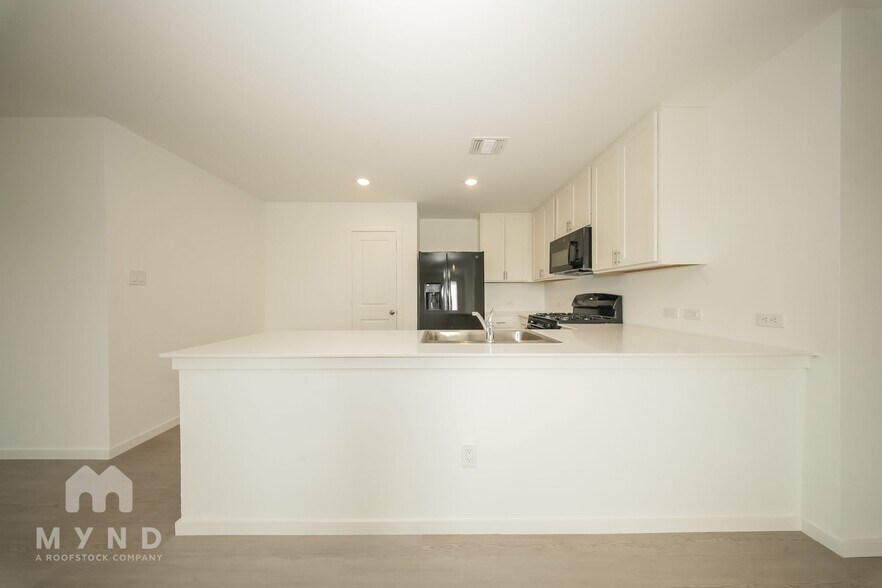 Building Photo - 9716 NW 124th St