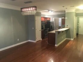 Building Photo - 2310 Elliott Ave