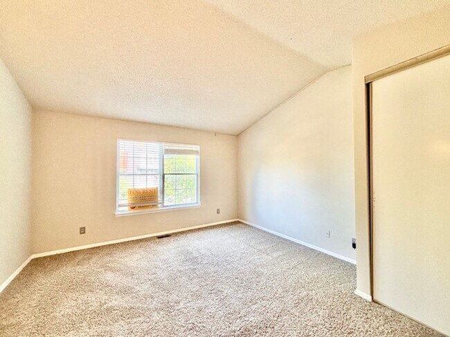Building Photo - 11891 E Kepner Dr