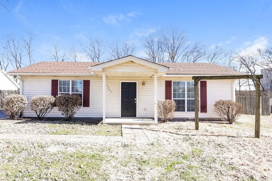 Primary Photo - 1263 Woods Ferry Rd