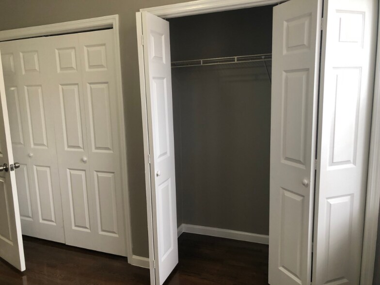 Building Photo - 5110 Palisade Ave