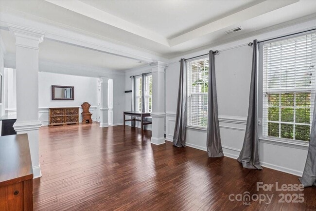 Building Photo - 9920 Eden Hall Ct