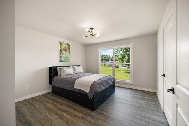 Building Photo - B2 Nasim Way