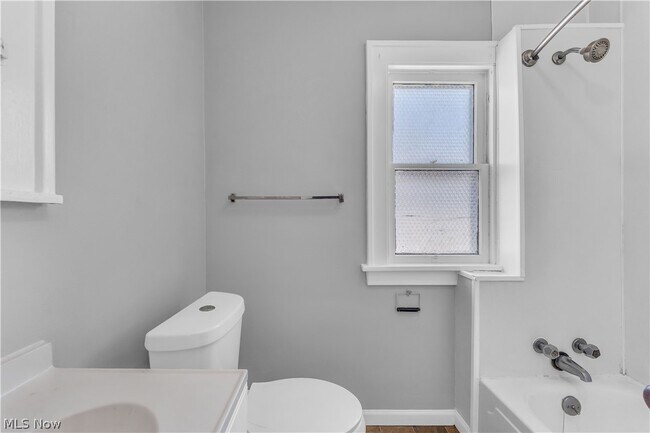Building Photo - 4453 W 48th St