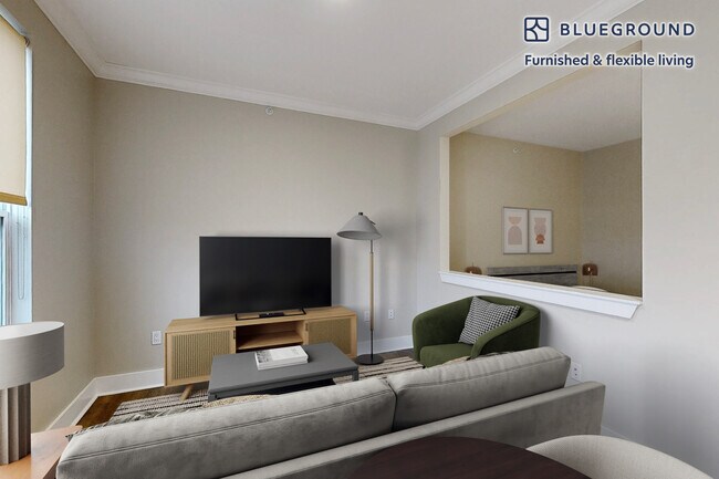 Building Photo - 80 North Centre Ave-SI FL2-ID3528A