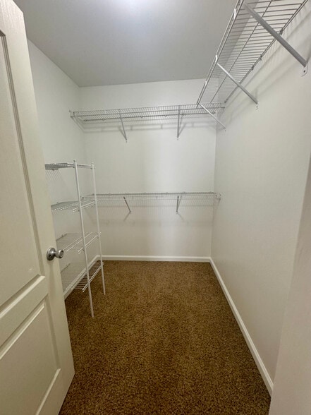 Building Photo - 318 Murphy Dr