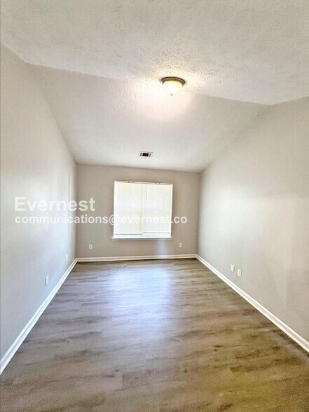 Building Photo - 201 Coldsprings Ct