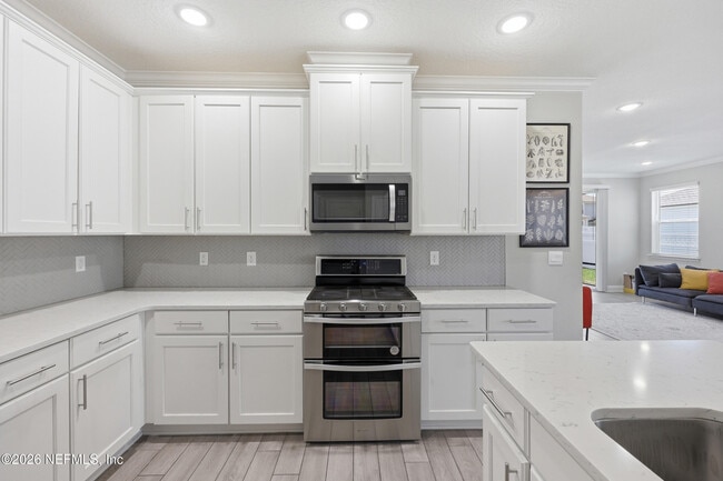 Building Photo - 172 Creekmore Dr
