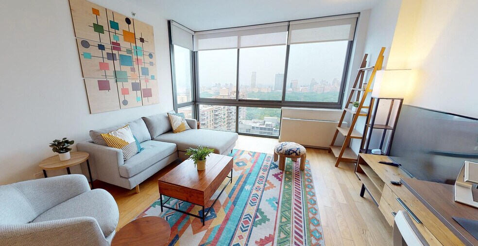 Building Photo - 808 Columbus Ave