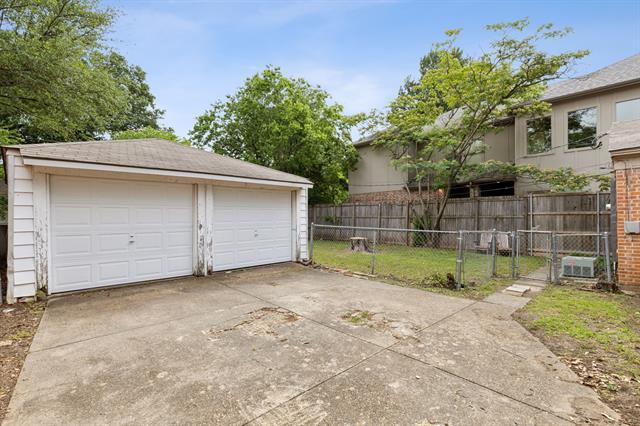 Building Photo - 5422 Martel Ave