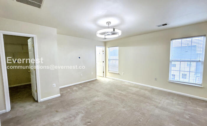 Building Photo - 115 Executive Cir