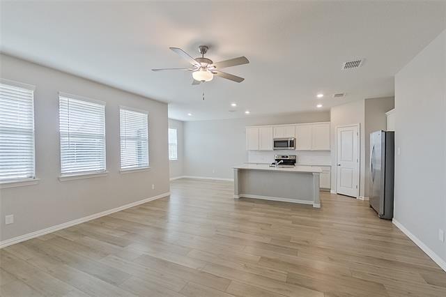 Building Photo - 260 Jenkinson Dr