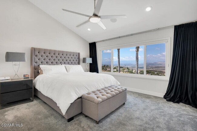 Building Photo - 4066 Calle Del Sol