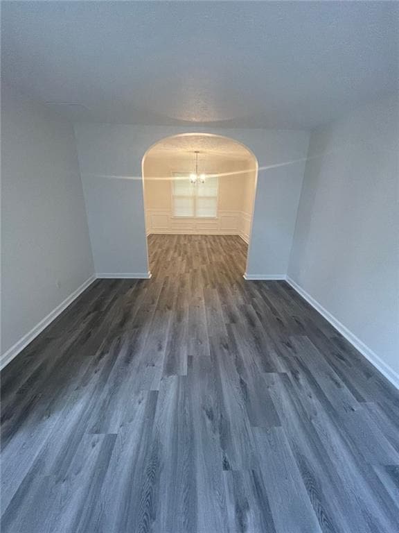 Building Photo - 620 Manor Glen Dr