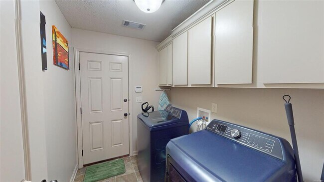 Building Photo - 10533 Duncannon Trail