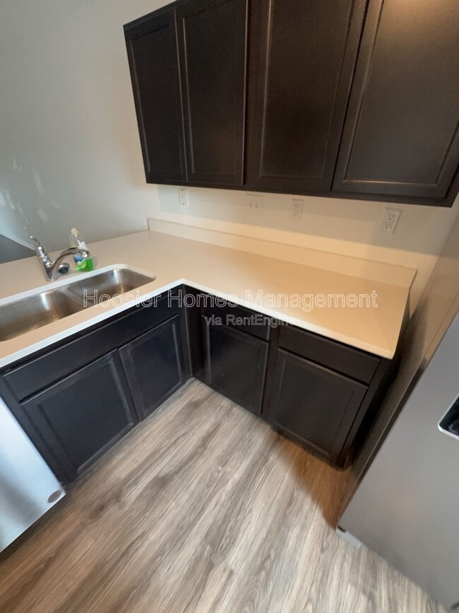 Building Photo - 1347 Norfolk Cir