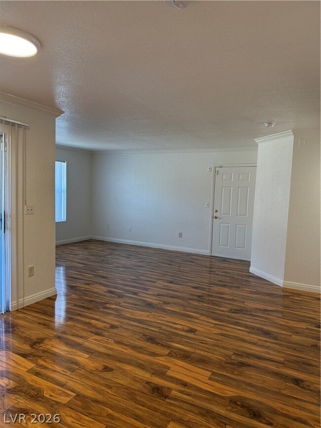 Building Photo - 8101 W Flamingo Rd