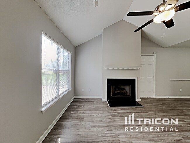 Building Photo - 356 Cedarcroft Dr