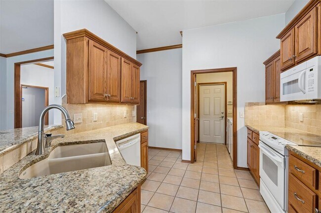 Building Photo - 2725 NW 166th St
