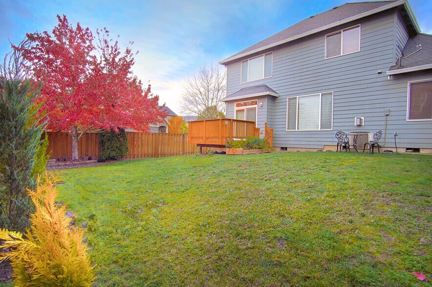Building Photo - 2727 N Crater Ln