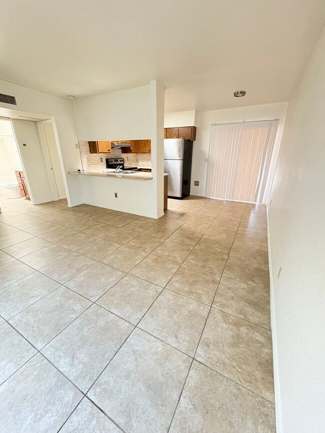Building Photo - Townhome Cute 2bd/2ba