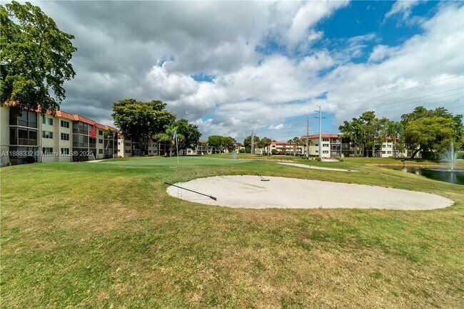 Building Photo - 8980 S Hollybrook Blvd