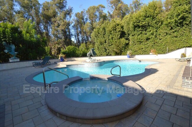 Building Photo - 31 Alviso Dr