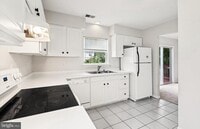 Building Photo - 1623 Chesapeake Ln