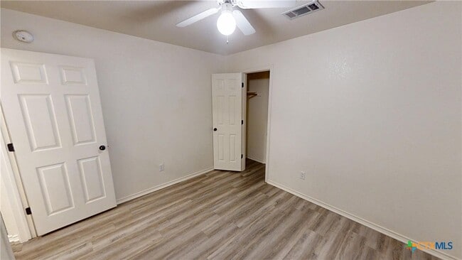 Building Photo - 212 Sims Ridge Dr