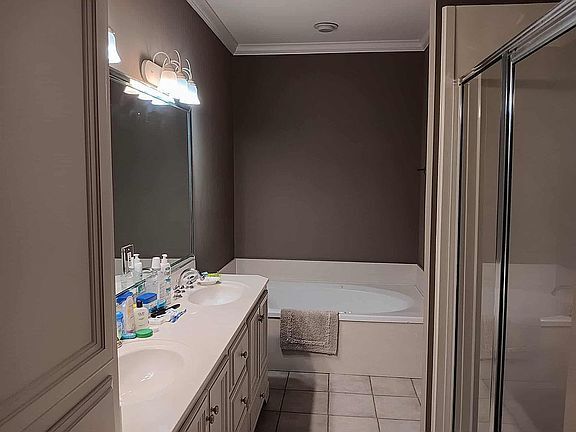 Building Photo - 123 Boulder Dr