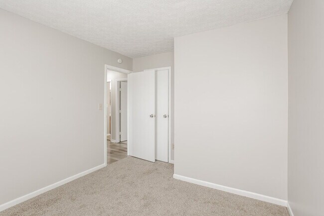 Building Photo - 5467 Petersburg Pkwy