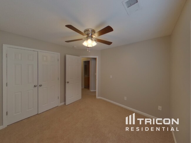 Building Photo - 116 Angel Garden Way