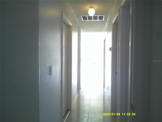 Building Photo - 2612 Walden Ct