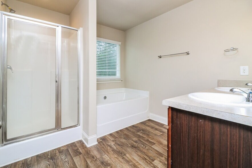 Building Photo - 279 Faron Dr