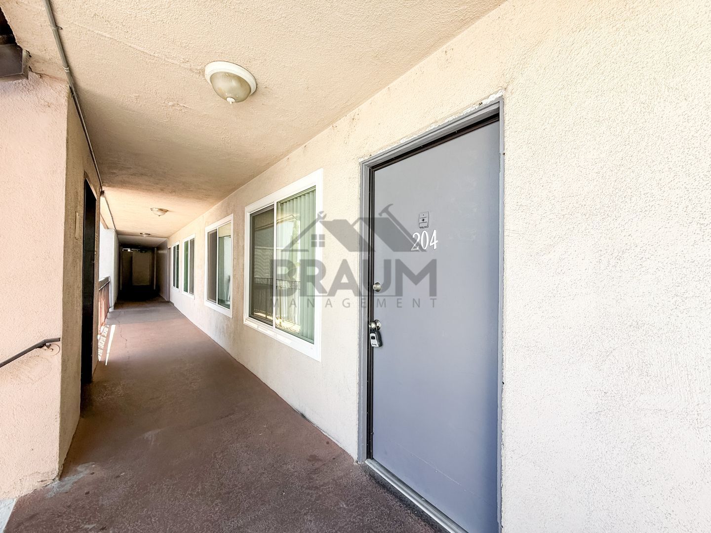 Building Photo - 6041 Whitsett Ave