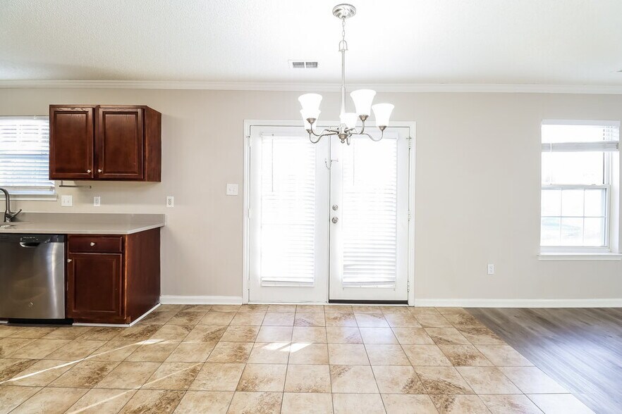 Building Photo - 6021 Pennycross Ln