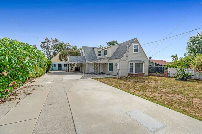Primary Photo - 3052 Burton Ave