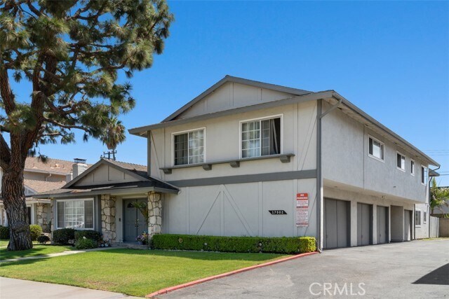 Building Photo - 17902 Baron Cir