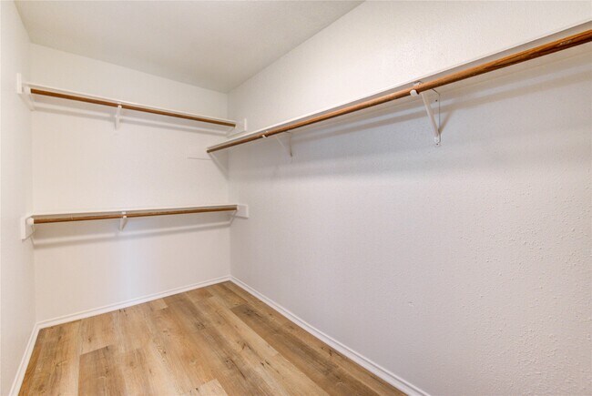 Building Photo - 18418 Arbormont Dr