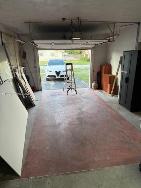 Building Photo - 3924 Hayes St