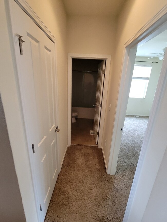 Building Photo - Spacious & Stylish 3-Bedroom Home in a Desirable Neighborhood!