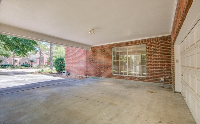 Building Photo - 5202 Summer Snow Dr