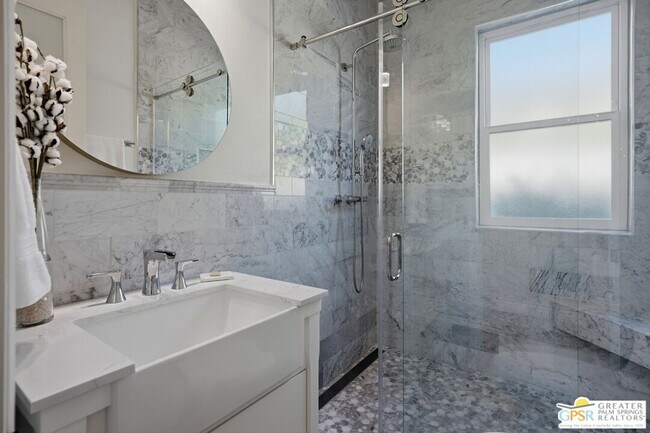 Building Photo - 104 Azzuro Dr