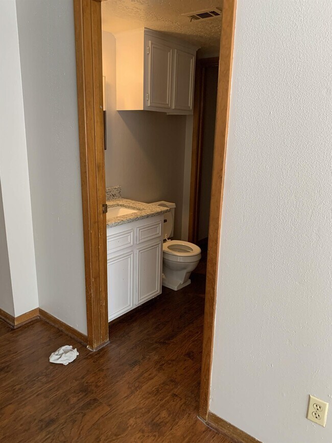 Building Photo - 603 Cache Cove Ct