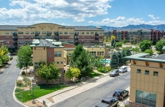 Building Photo - Top floor 2bd 2 bath condo conveniently located in Broomfield!