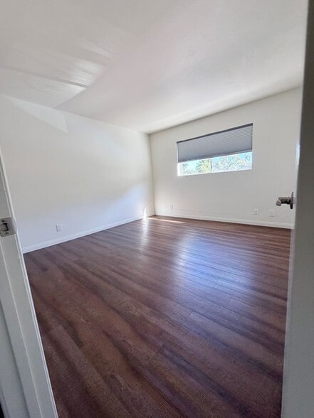 Building Photo - 1021 San Andres St