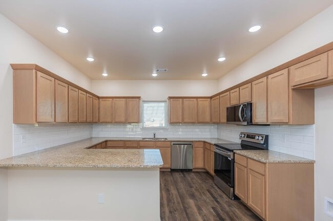 Building Photo - 7607 Beck Dr