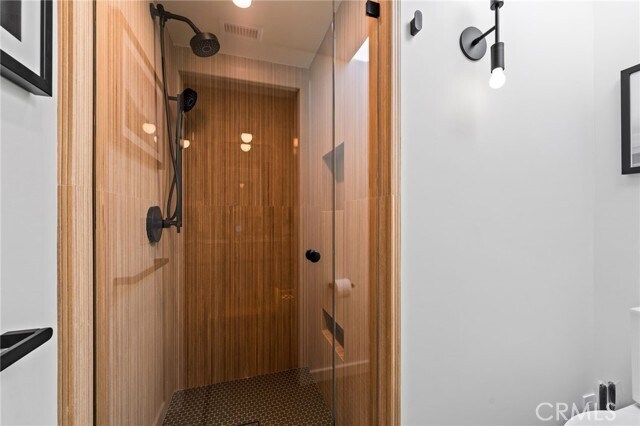 Building Photo - 1412 E Oceanfront