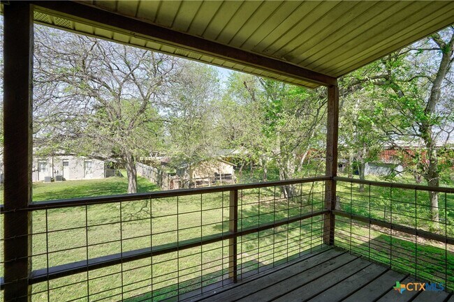 Building Photo - 714 Martindale Rd