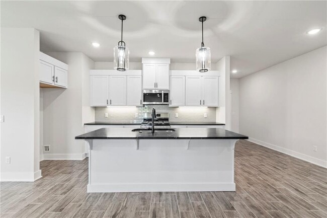 Building Photo - 28 W Gilpin St